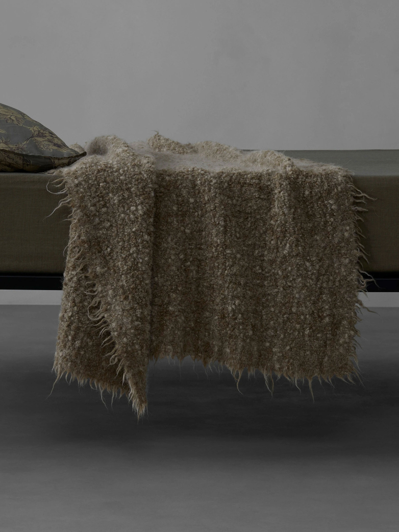 Bou Throw 150 x 200 cm – Caramel
