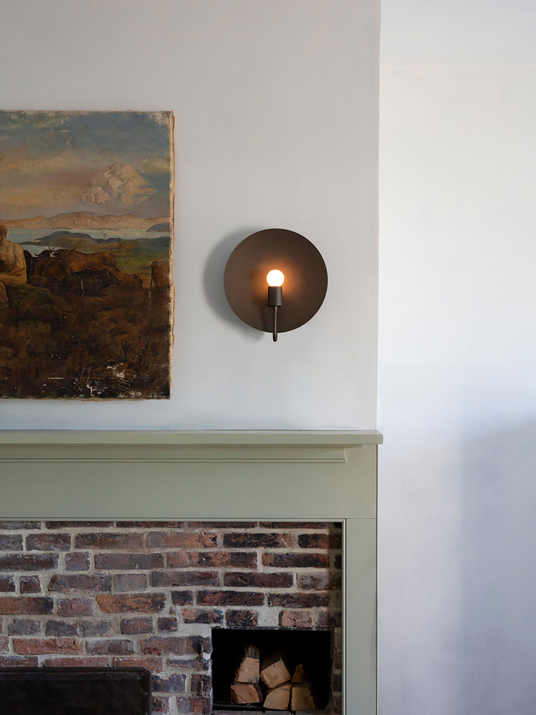 Helios Ada Wall Lamp - Bronze
