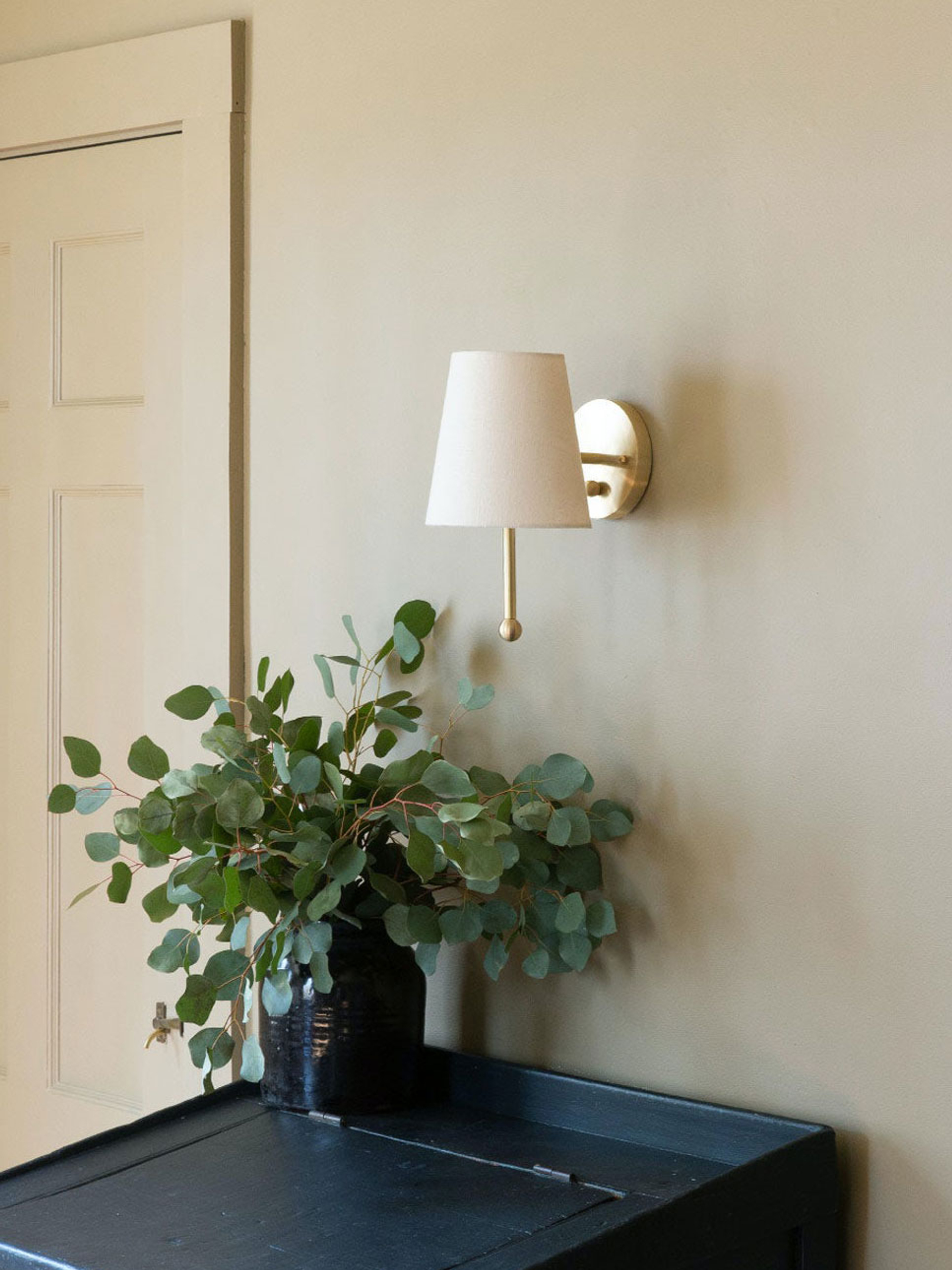 32677 46852c05c3 Workstead House Sconce Situ Portrait