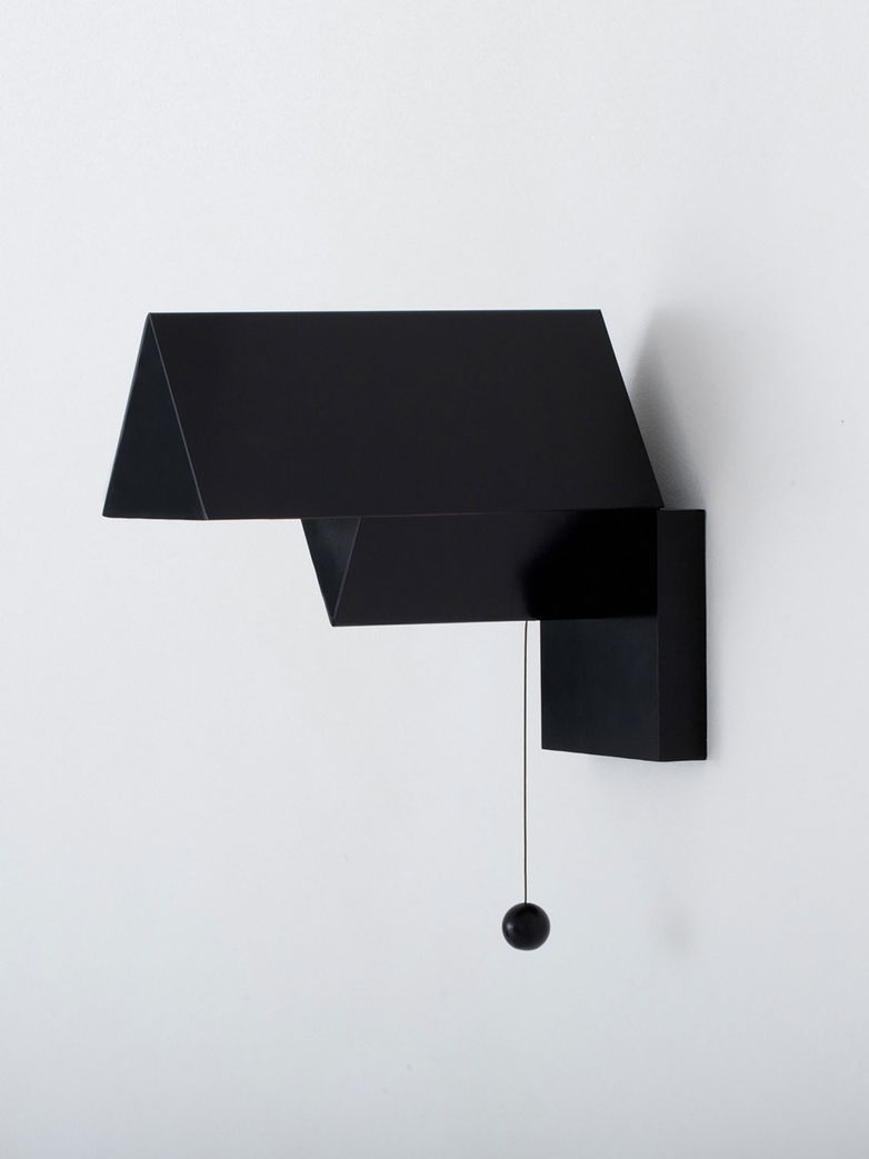 Gable Wall Lamp - Black