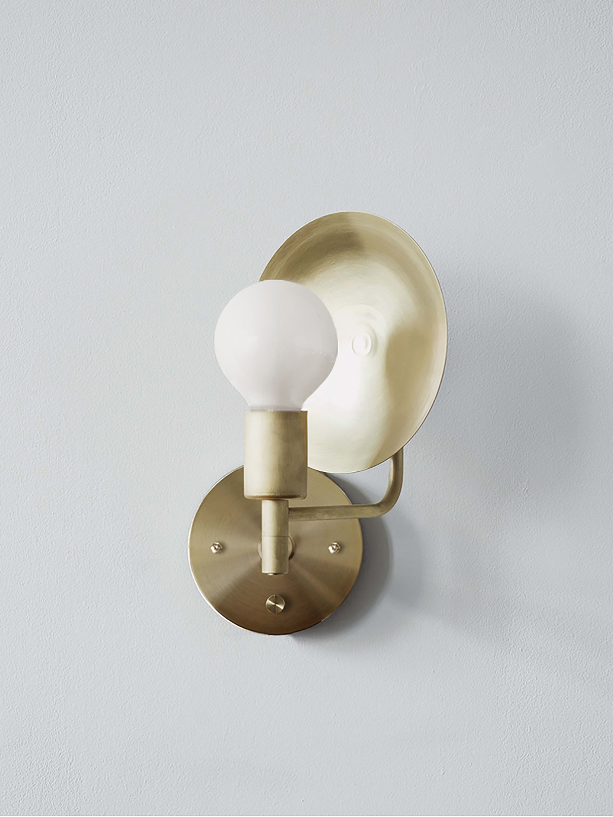 32826 B7d6d58476 Sconce Hardwired Angle Brass Portrait