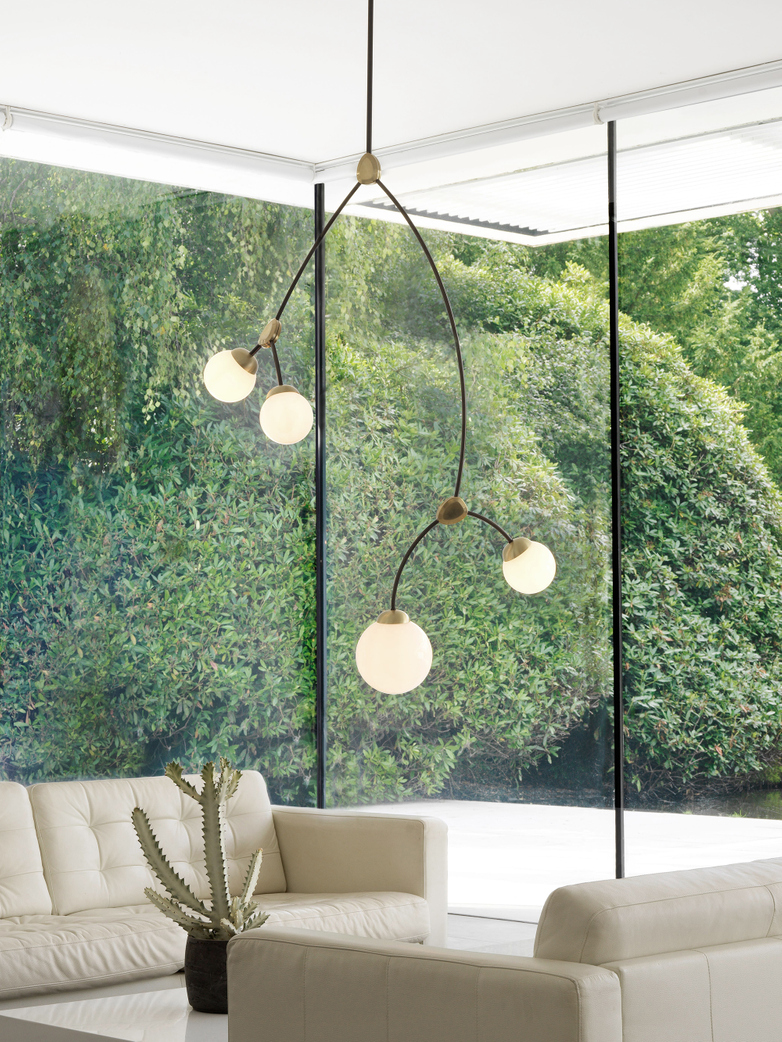 Ivy Vertical 4 - Opal Glass