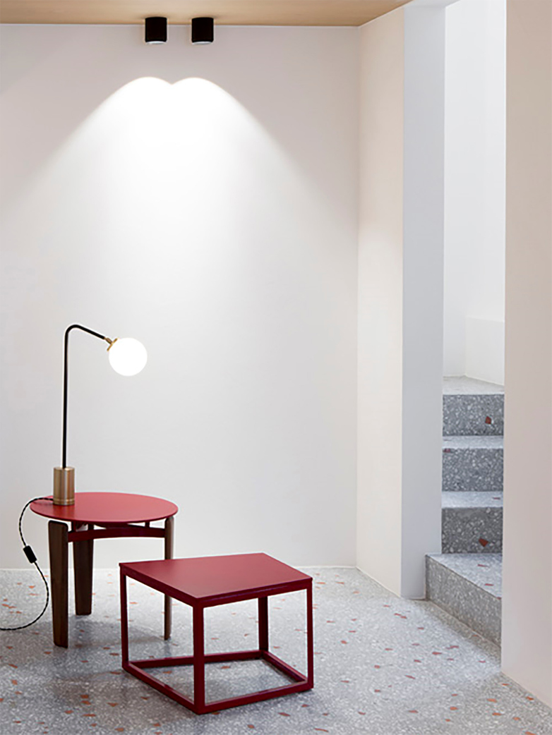 Array Opal Table Lamp