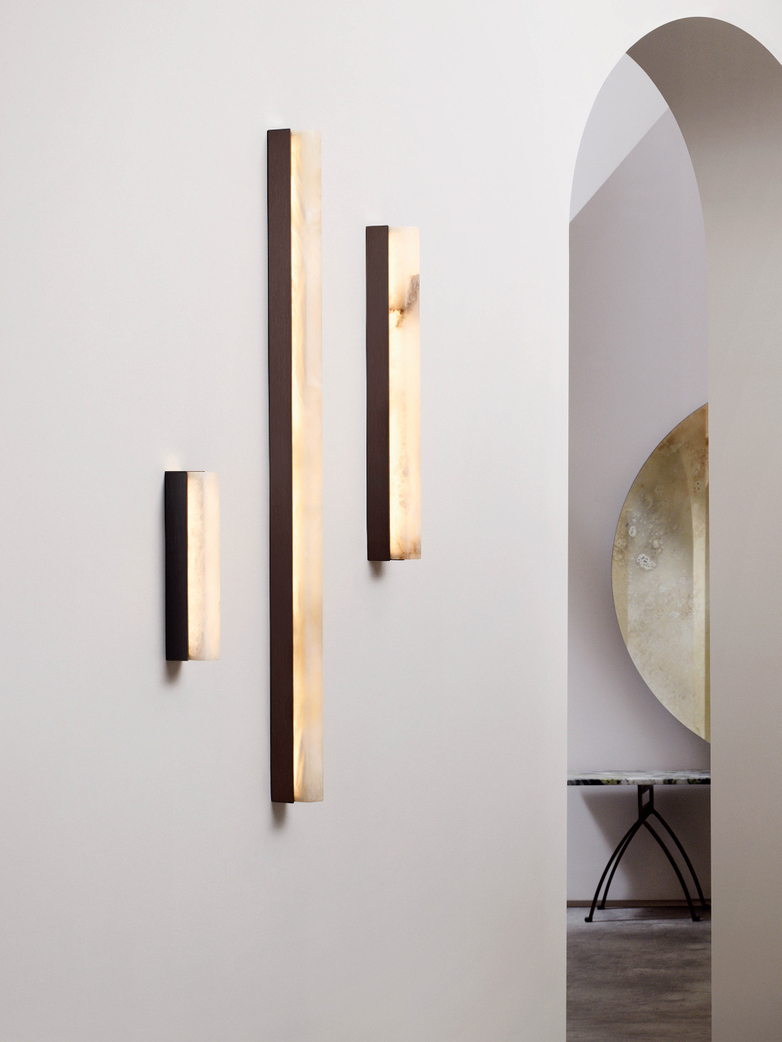 Artés Wall Lamp - Satin Brass