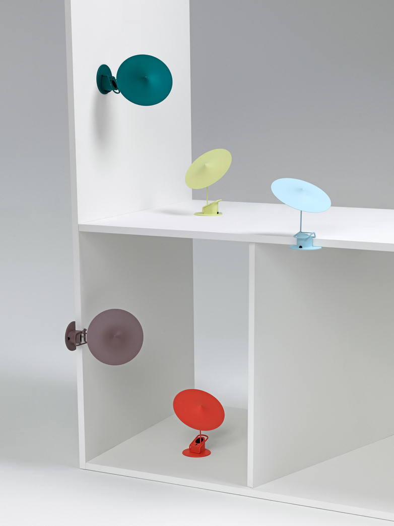 Île w153 Table Lamp - Traffic White