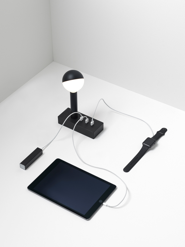 Busby w152 B2 Table Lamp - Black