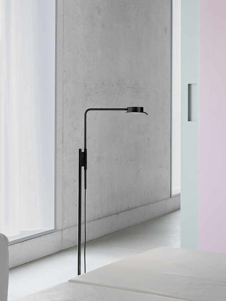 Chipperfield w102 Floor Lamp - Black Steel