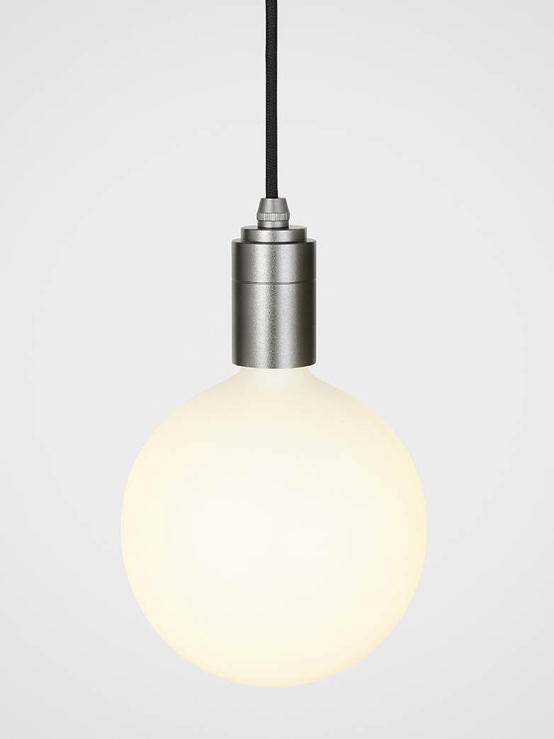 Sphere Bulb IV - Dim to warm