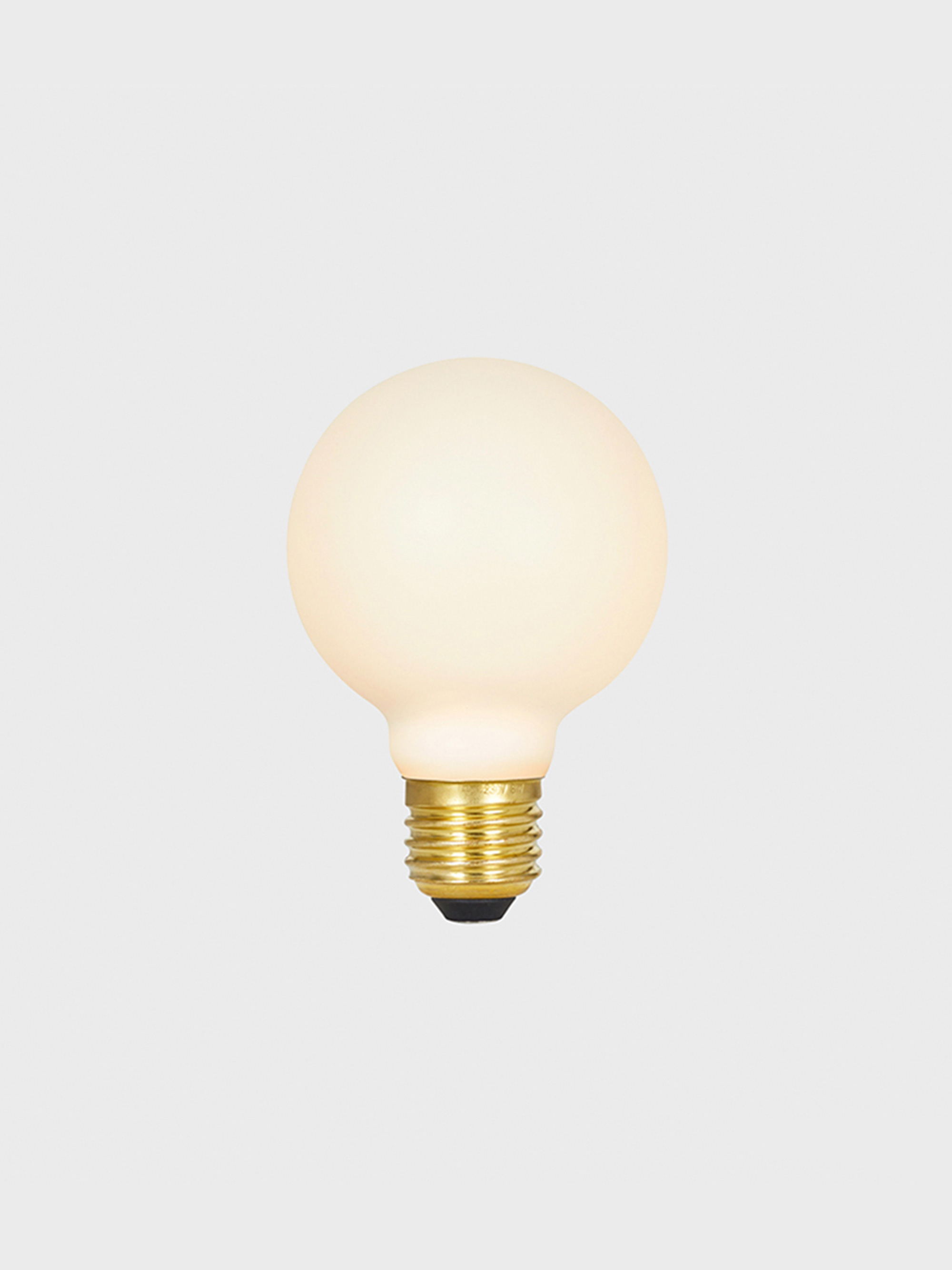 33443 63a0ff9410 Sphere Ii Led Bulb E27 Dim To Warm Portrait