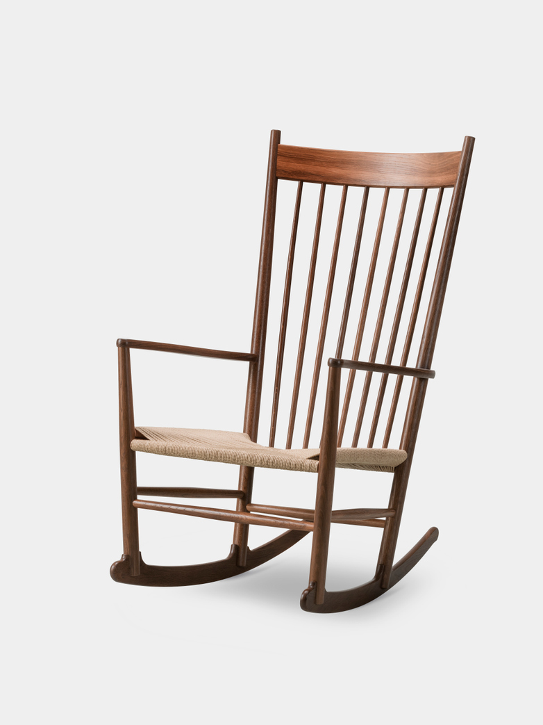Wegner J16 Rocking Chair – Oiled Walnut