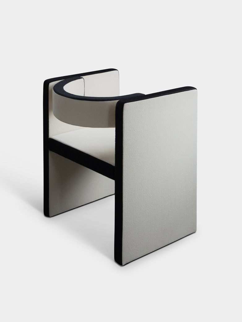 Novel Chair