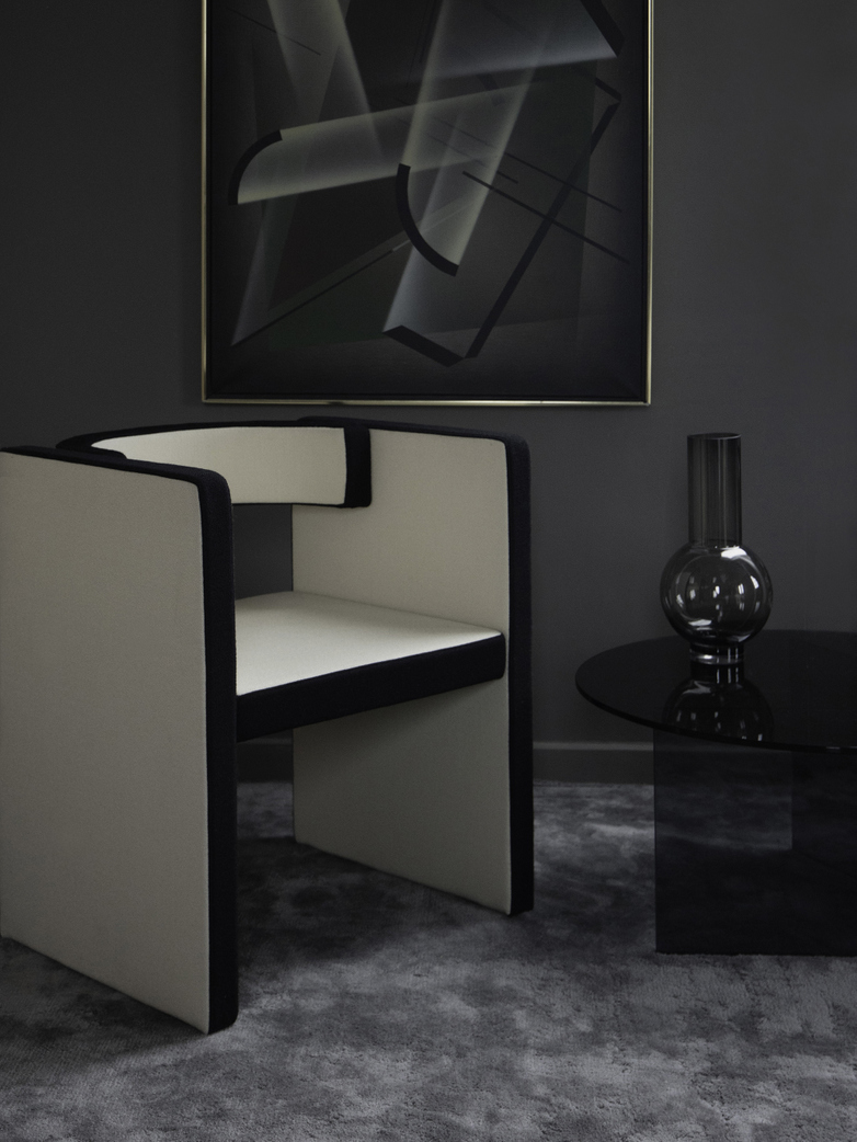 Novel Chair