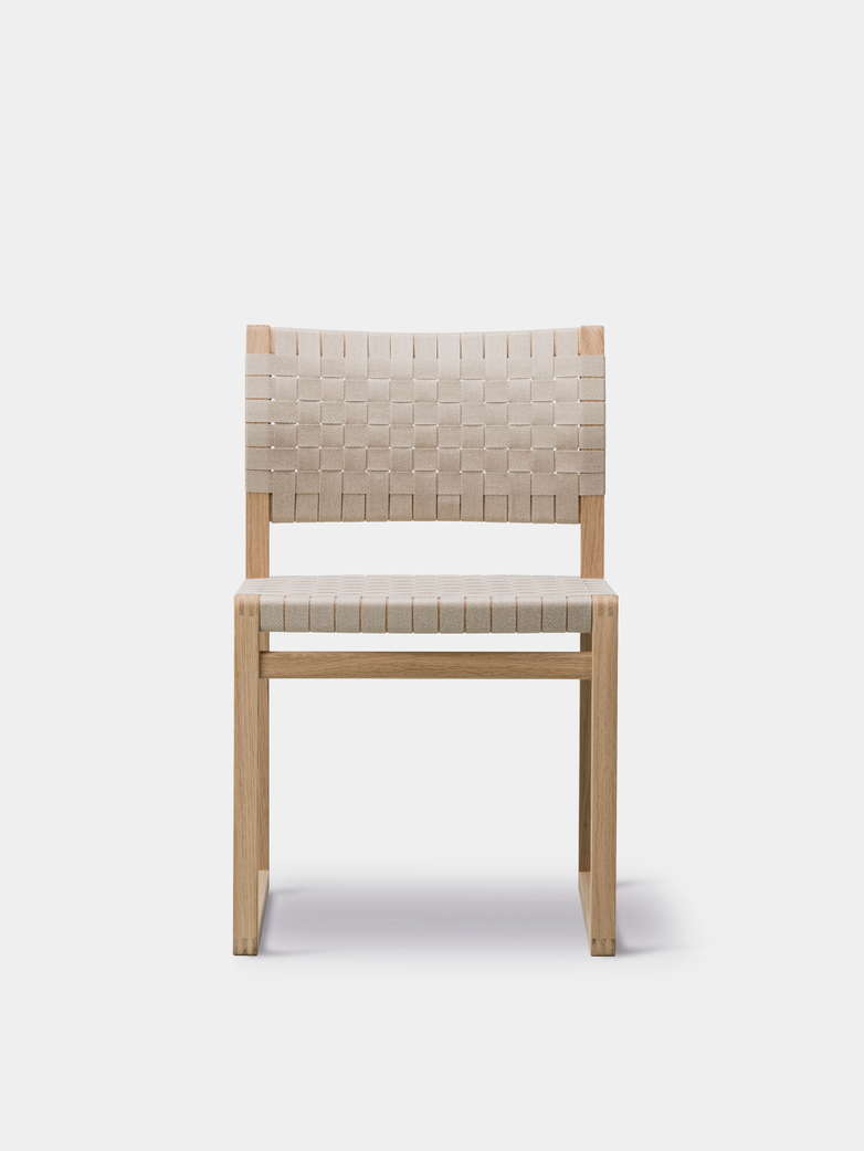 BM61 Chair - Linen Webbing/Oiled Oak