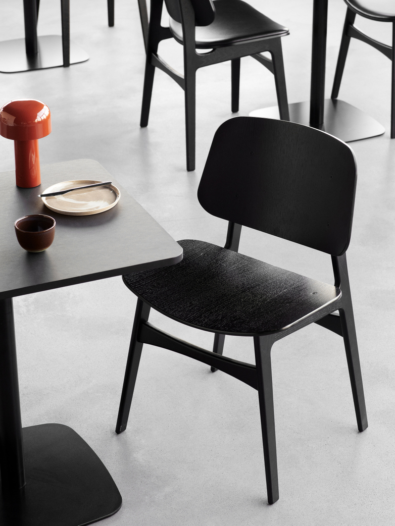 Søborg Wood Base - Black Lacquered Oak