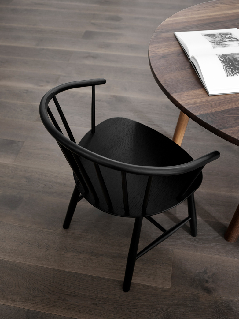 J64 Chair - Black Ash