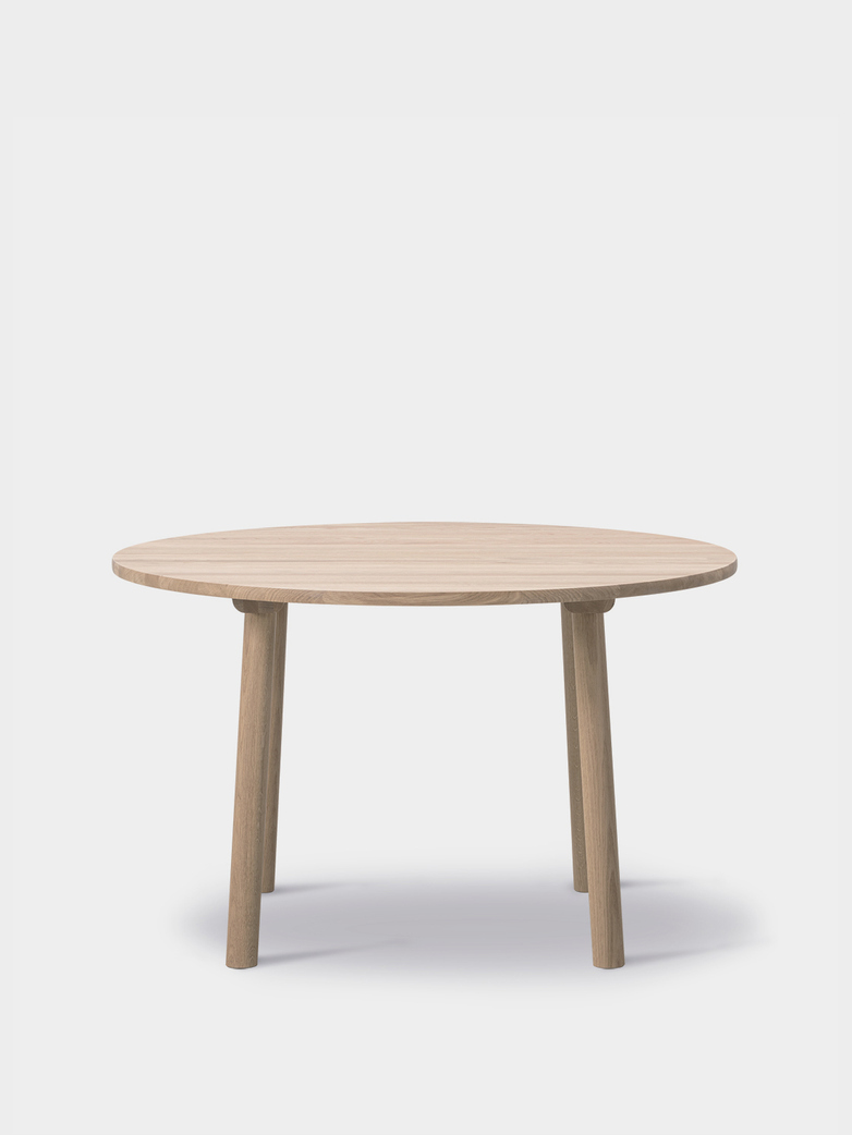 Taro 6141 Table - 140 cm