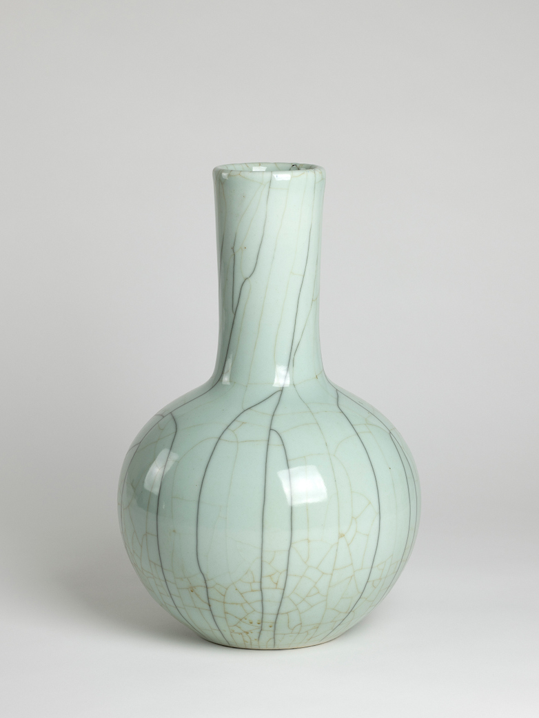 Straight Neck Vase Tea Ink
