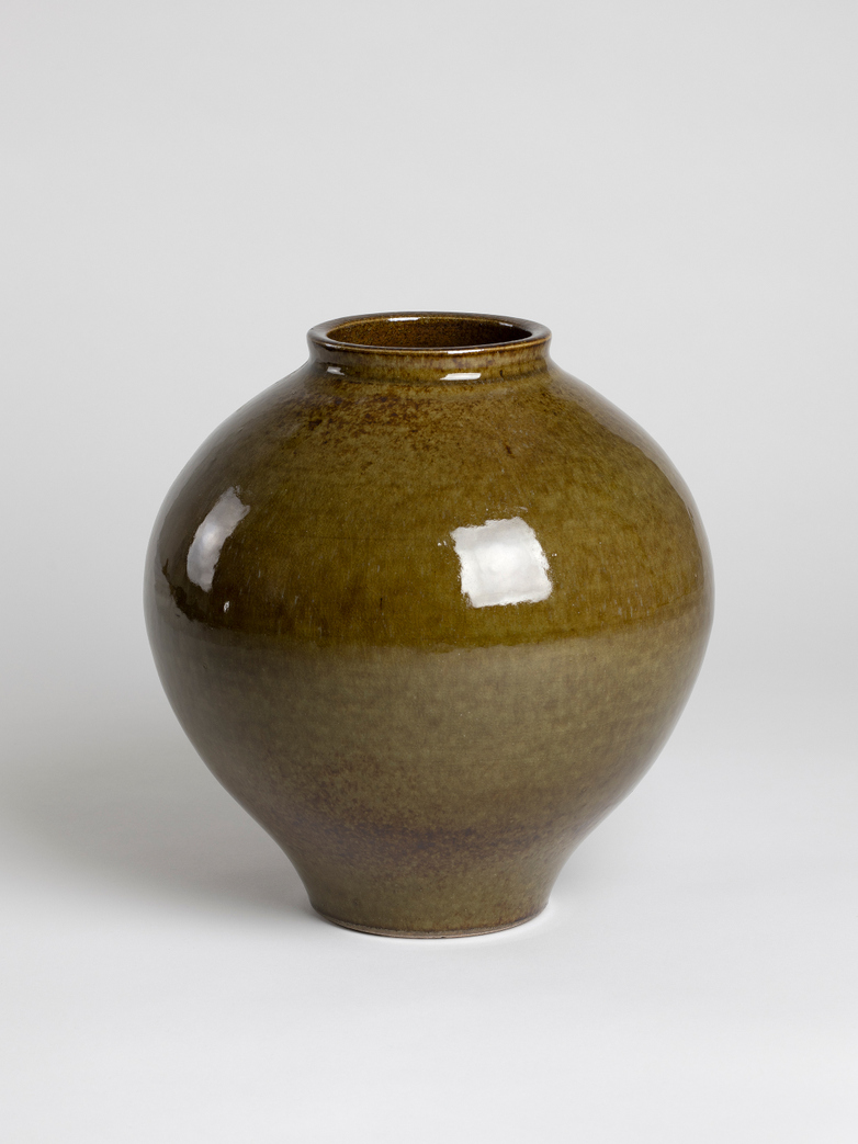 Vase Reactive Brown