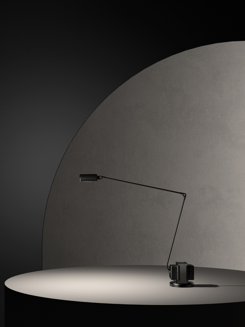 Daphine – Table Lamp – Black