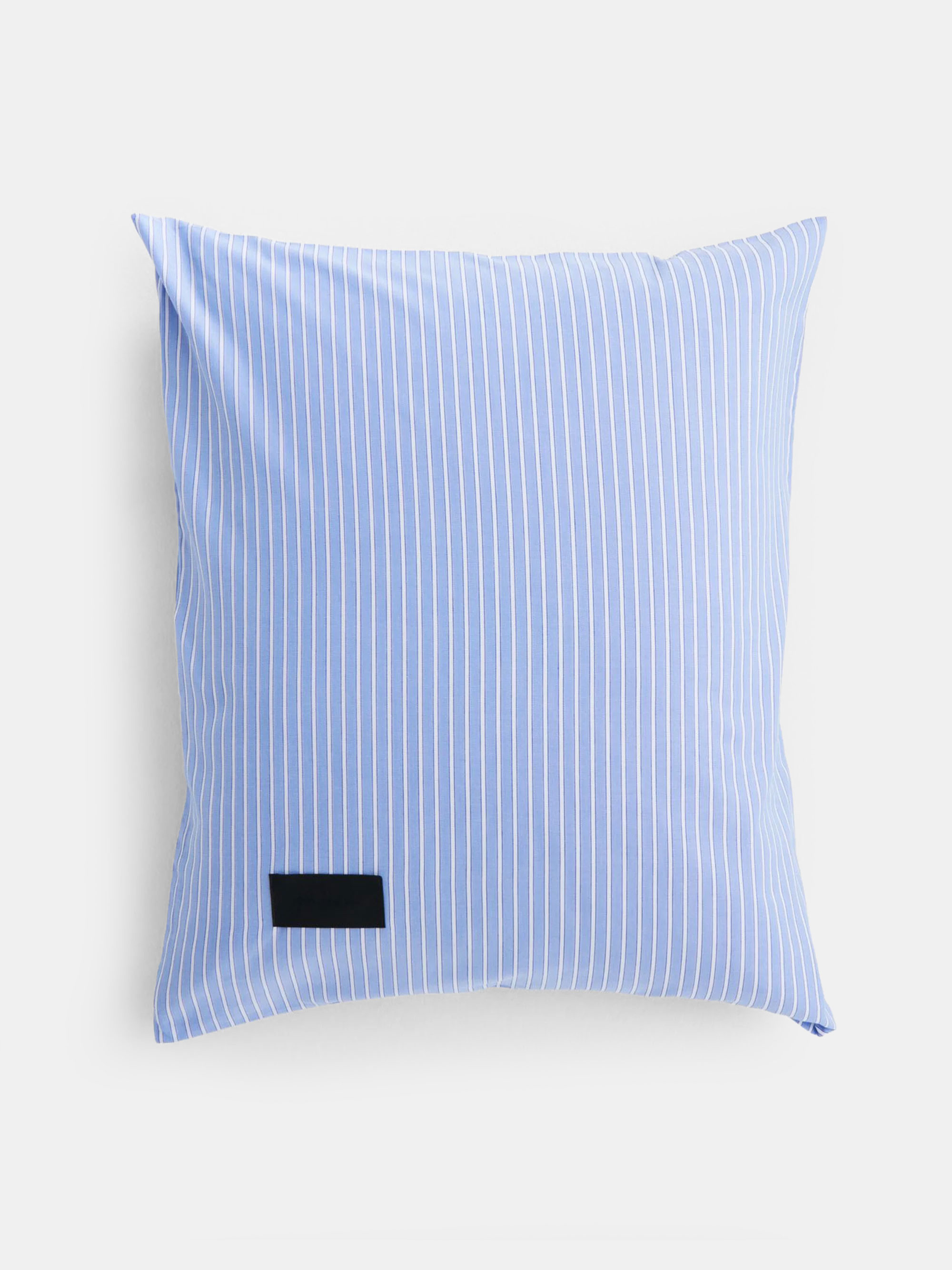34576 182dd50548 34576 5924e3456d Pillow Wallstreet Oxford Light Blue 0905 1400xprogressive54706 Zoom Portrait