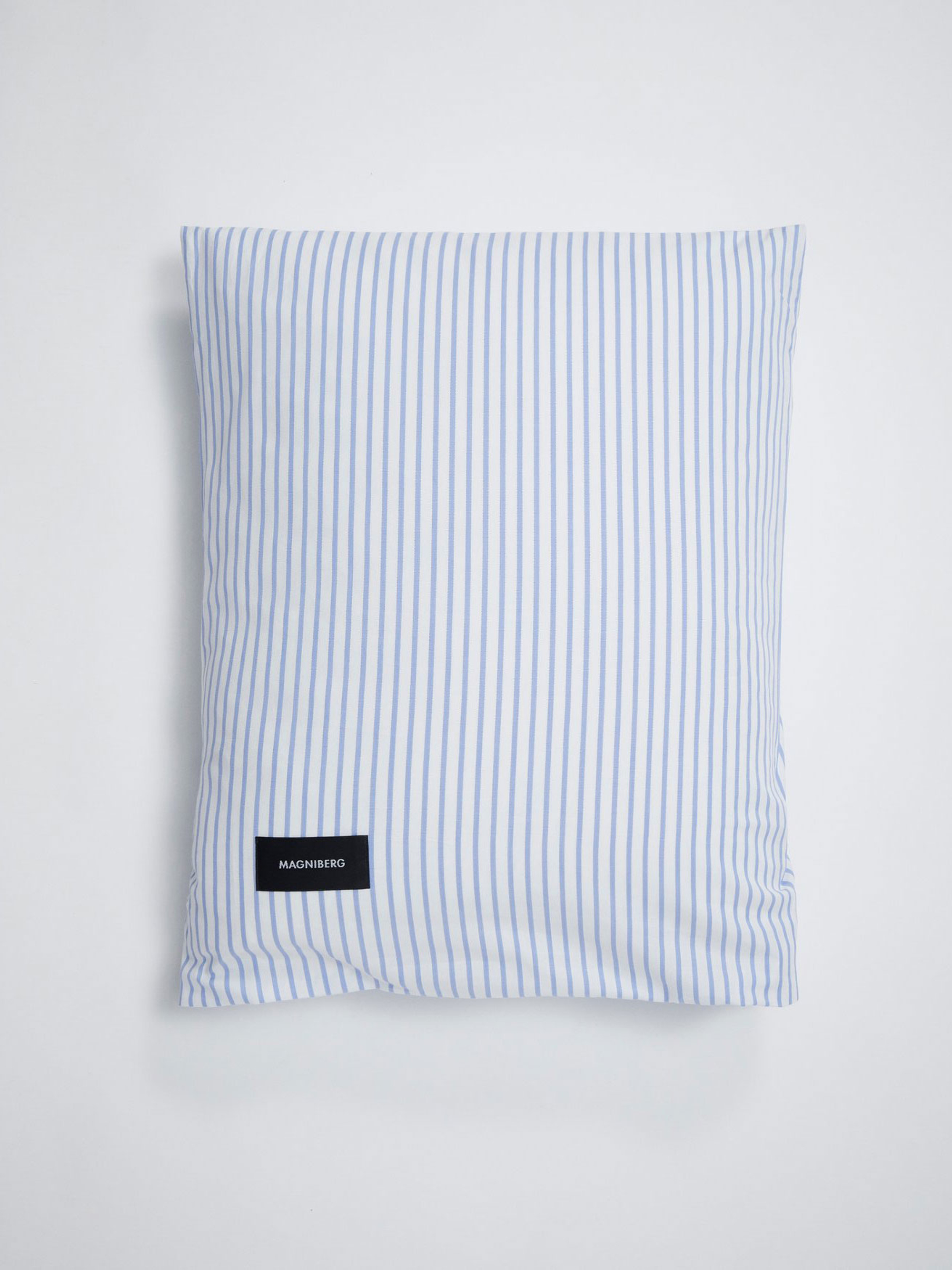 34577 61f7ab8411 Magniberg Wallstreet Oxford Stripe White Pc 128 Lowres 1400xprogressive Portrait