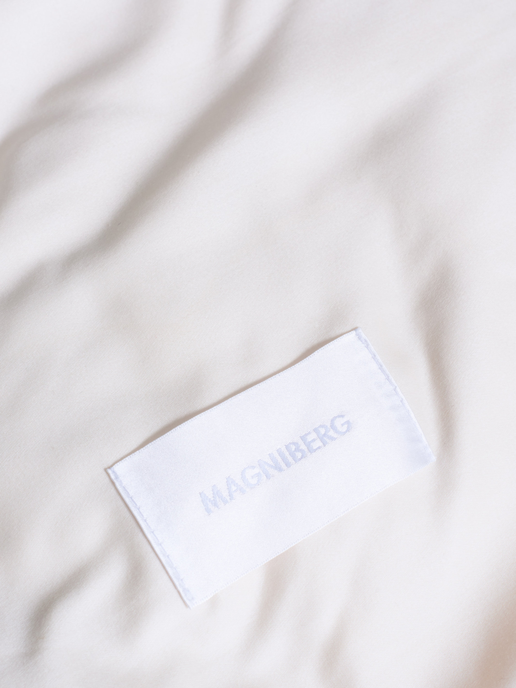 34603 6408f11663 Magniberg Duvet Pure Sateen Pearl 088654827 Portrait
