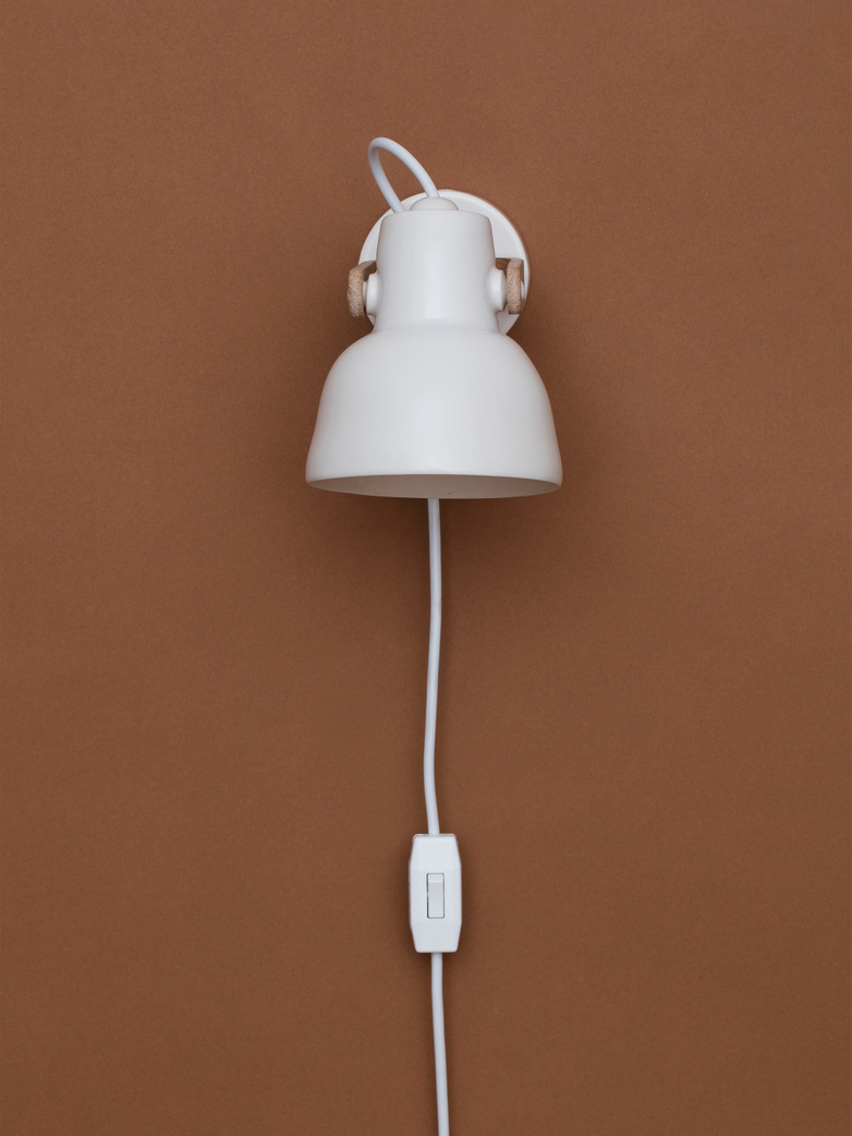 16PLUS - Wall Lamp