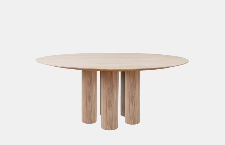 Hommage Grande Dining Table - White Stained Oak - Ø200