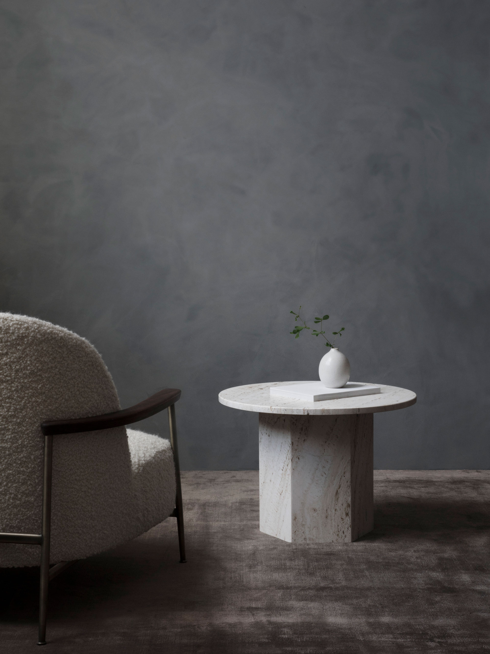34824 532f59ba62 Sejourloungechair Epiccoffeetable Portrait