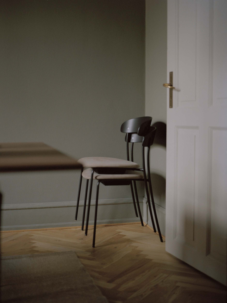 Missing Chair without Armrest - Black Lacquered Oak w. Black Frame