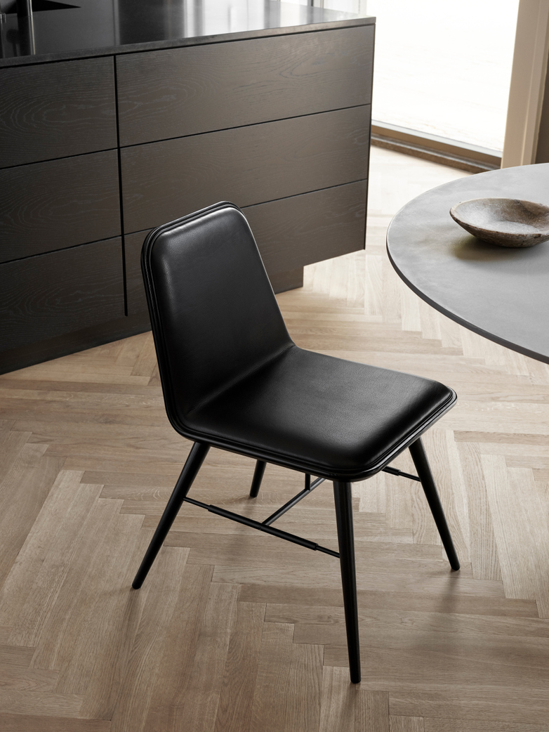 Spine Wood Base Chair - Oak Black Lacquered/Black Leather 88