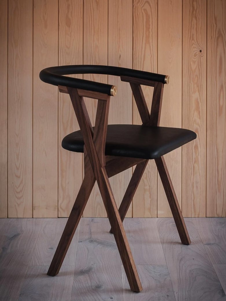 NEB Chair 03 - Walnut/Black Leather