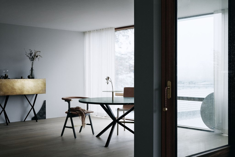 NEB Round Dining Table - Verde Italia Granite