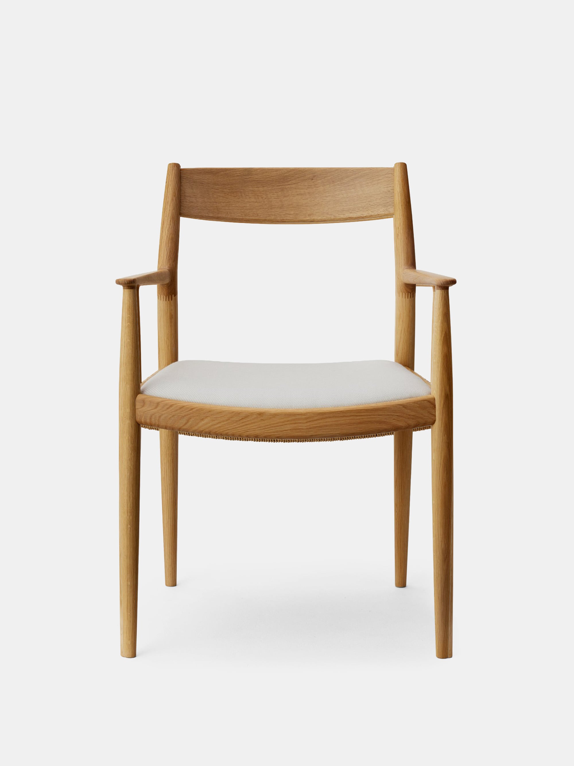 35547 34d596ad8c N Dc01 Armchair Upholstered Seat Portrait