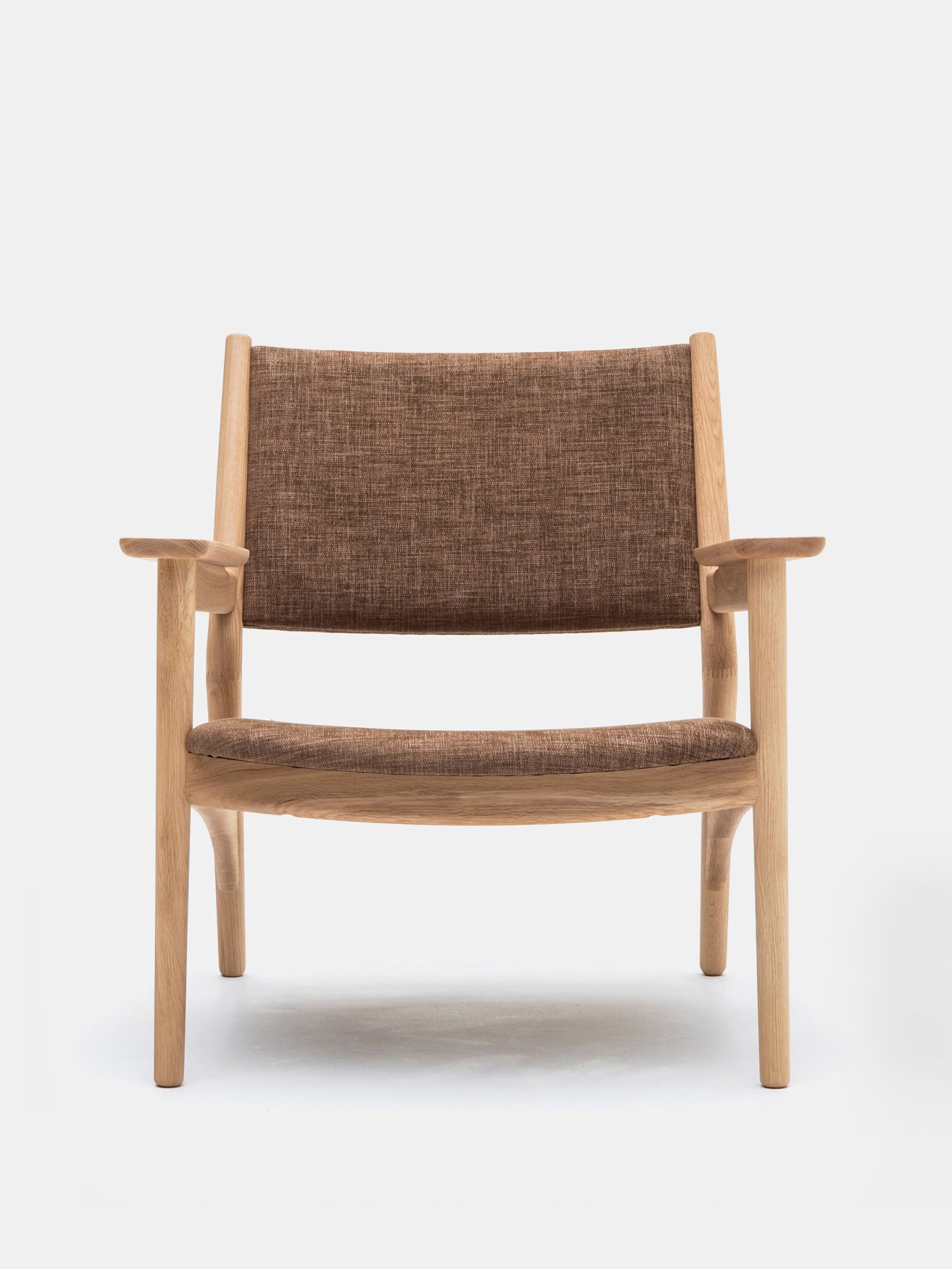 35550 413eb81a1c N Lc01 Armchair Front Brown Portrait