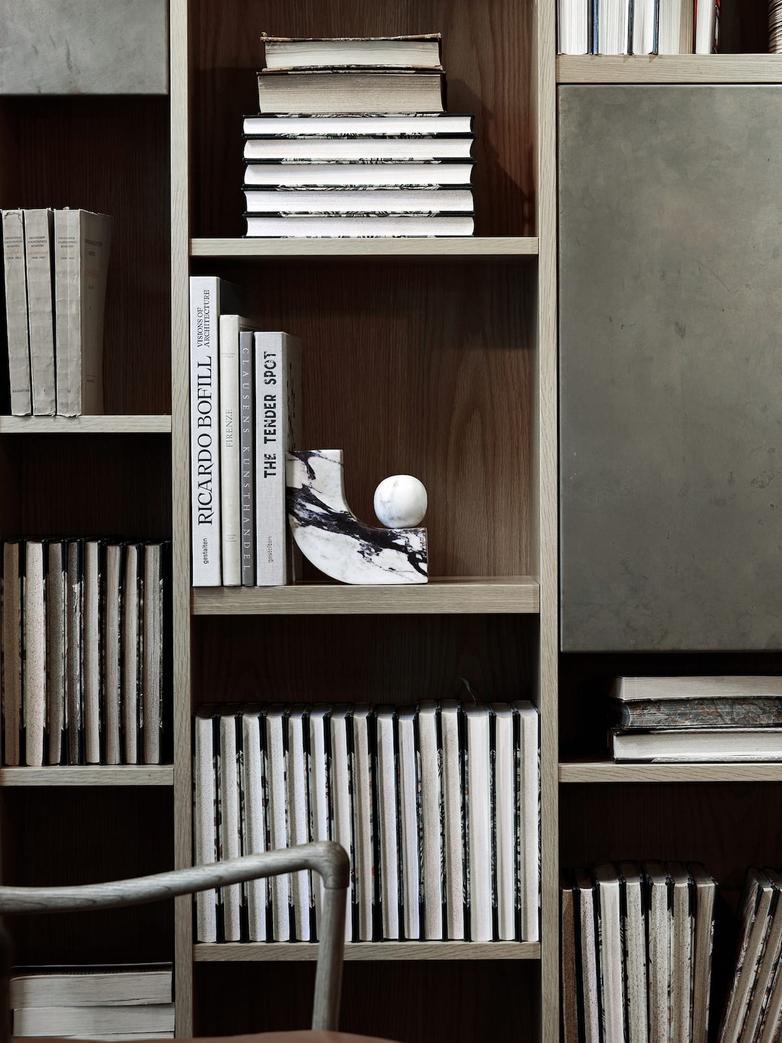 Equi Bookend - Calacatta Viola Marble