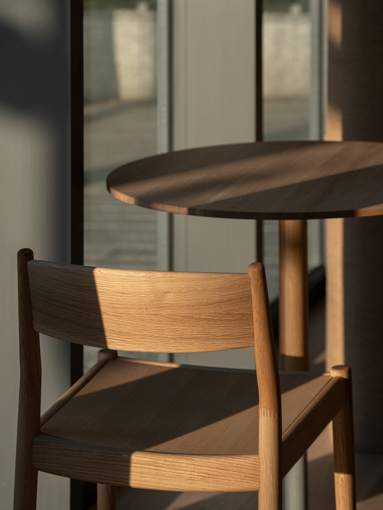 N-DC03 Chair - Oak