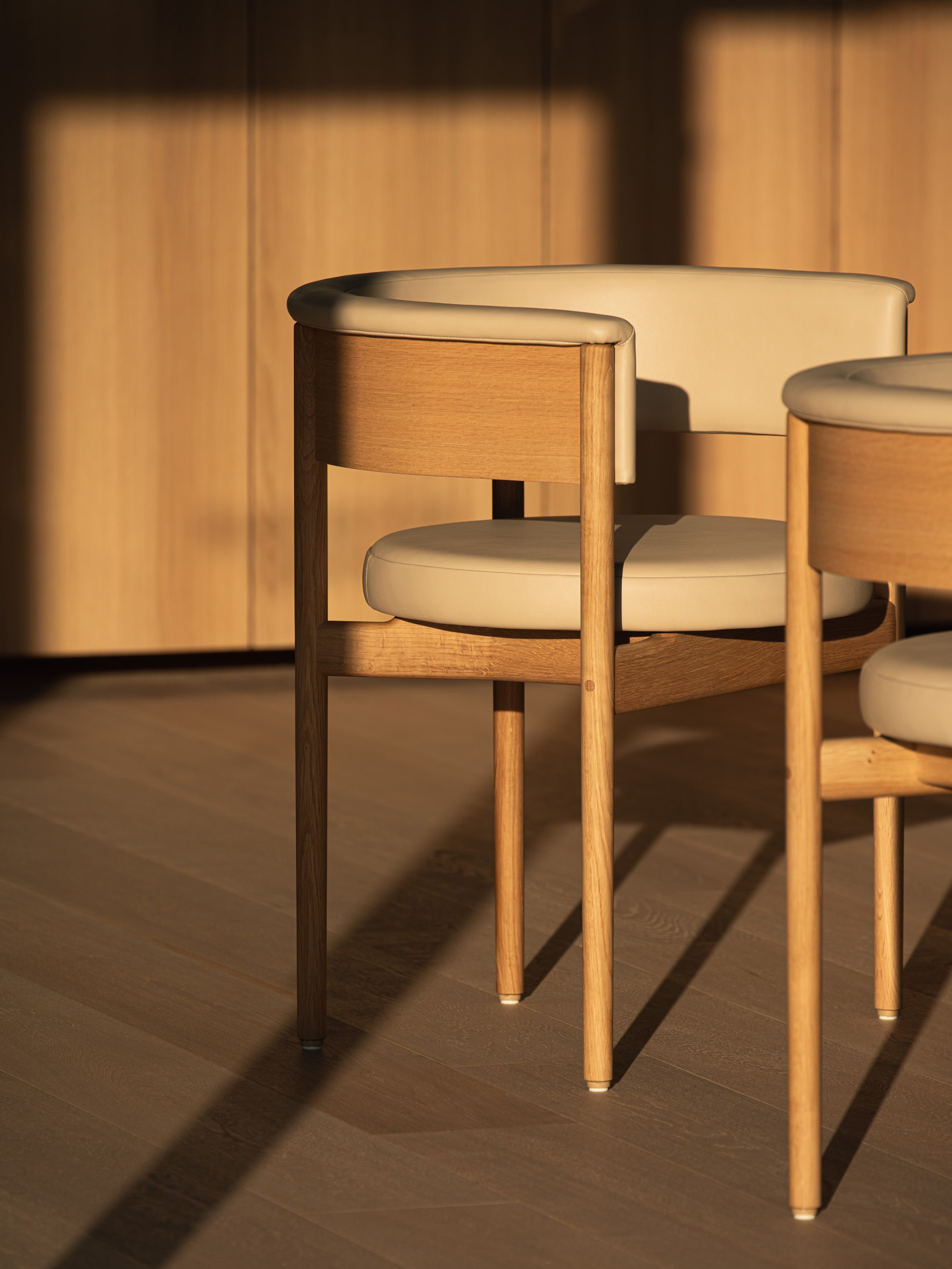 35751 450d6d347a N Sc01 Armchair In Situ Portrait