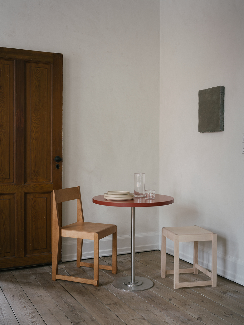 Chair 01 - Warm Brown Wood