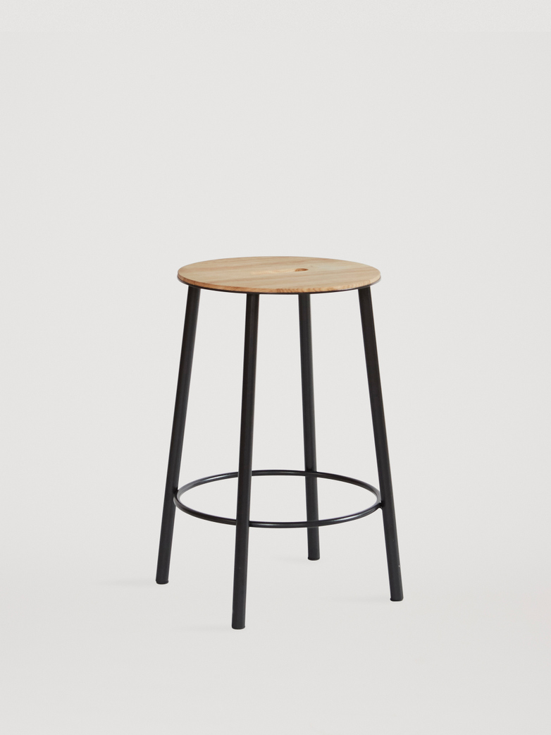 Adam Stool Round Oak - Black