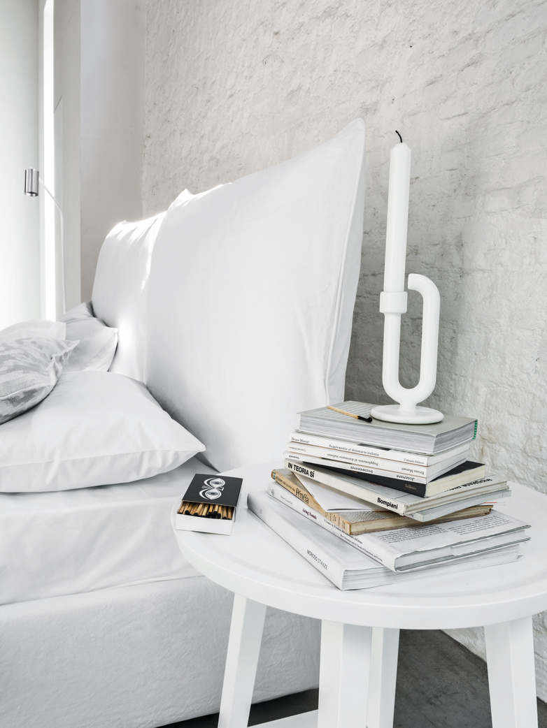 Fly Bed Frame 180 cm