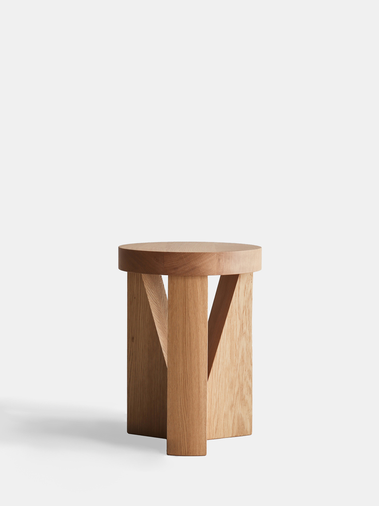 MC20 Cugino Stool – Oak