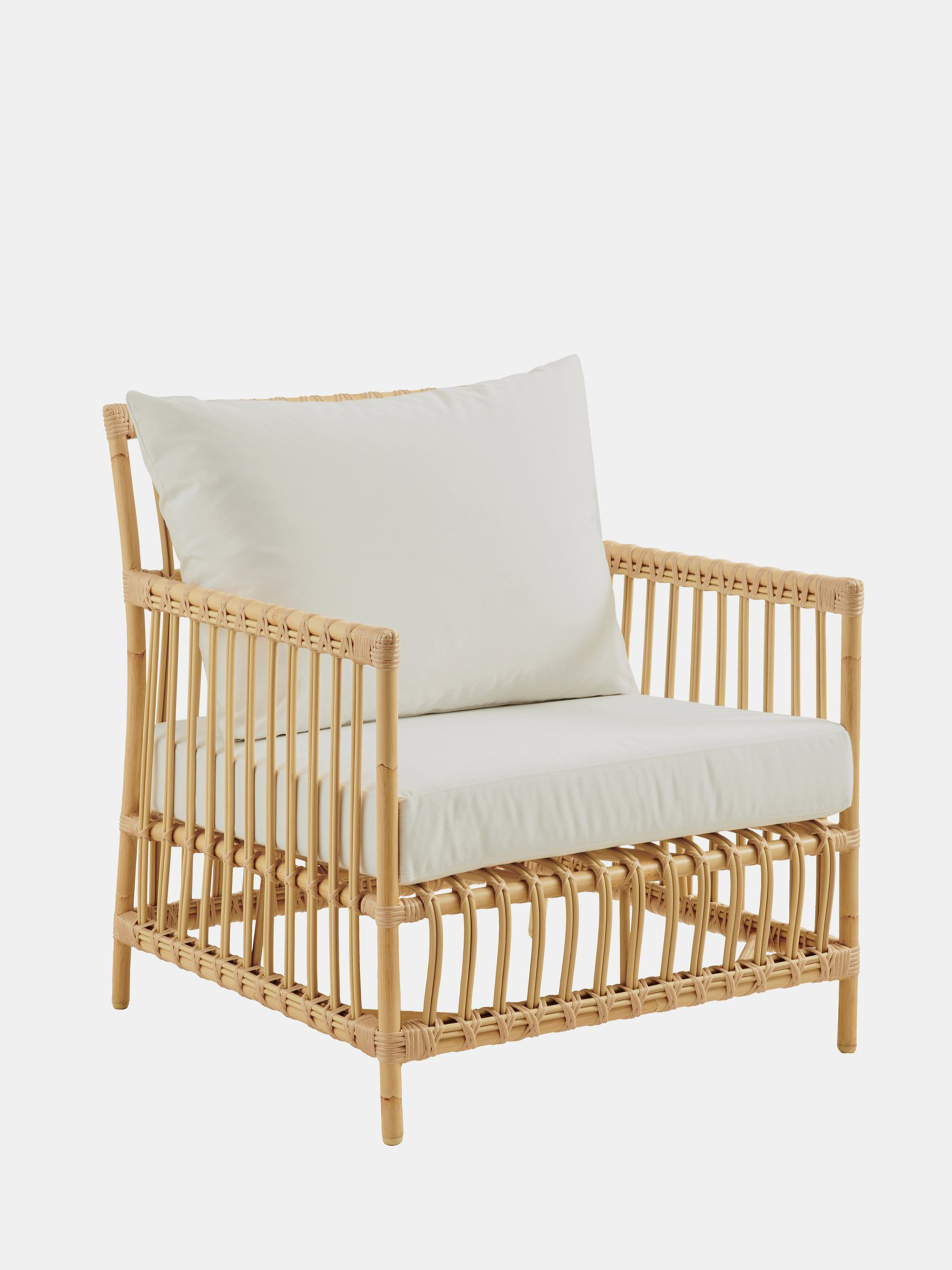 36441 8109644964 36522 551359d7bb Sd E126 Nu Caroline Chair Back Cushion Copy Zoom Portrait
