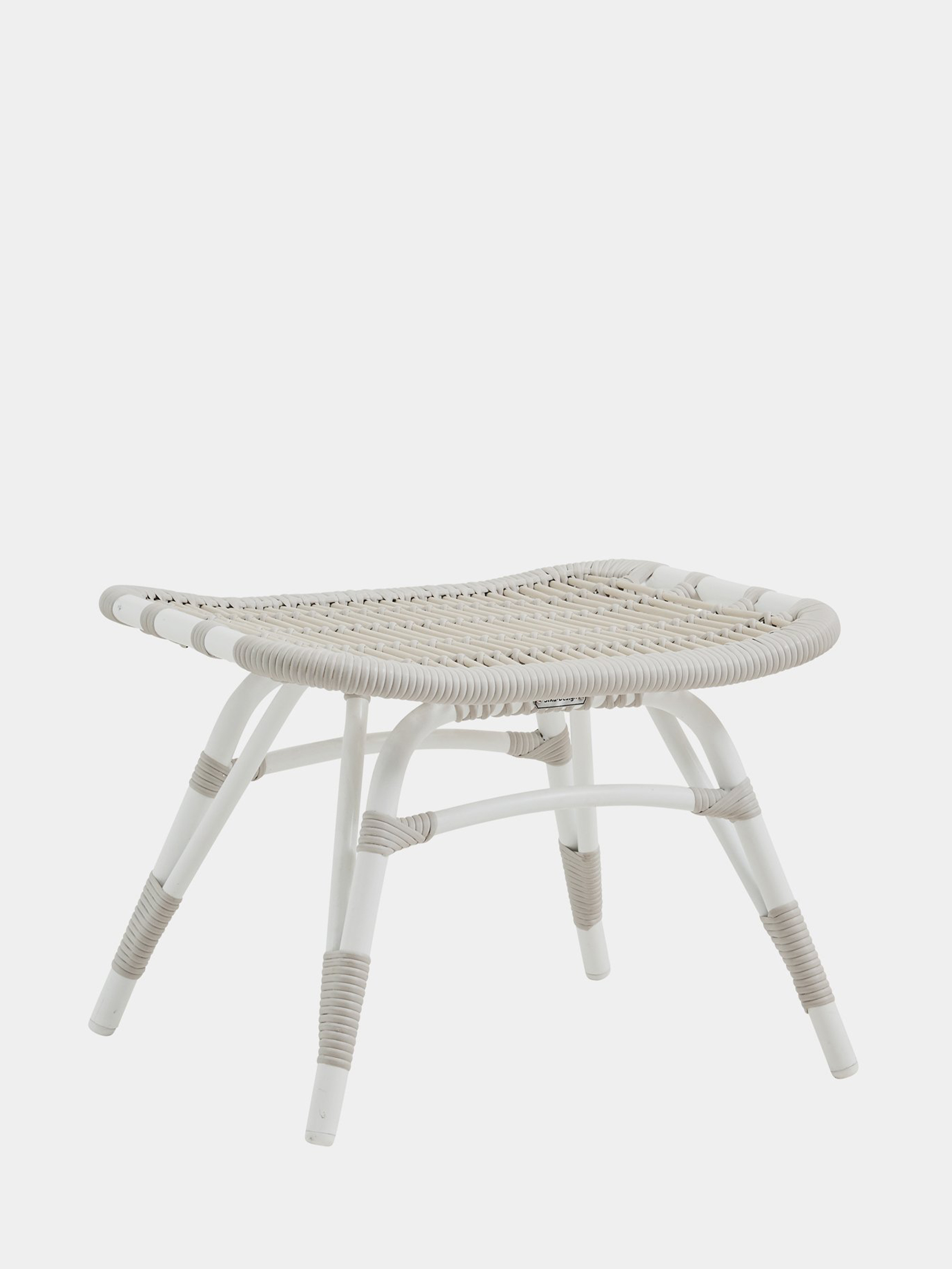 36493 29c129d11d 36493 2f68c159df Sd E184 Do Monet Footstool Zoom Portrait