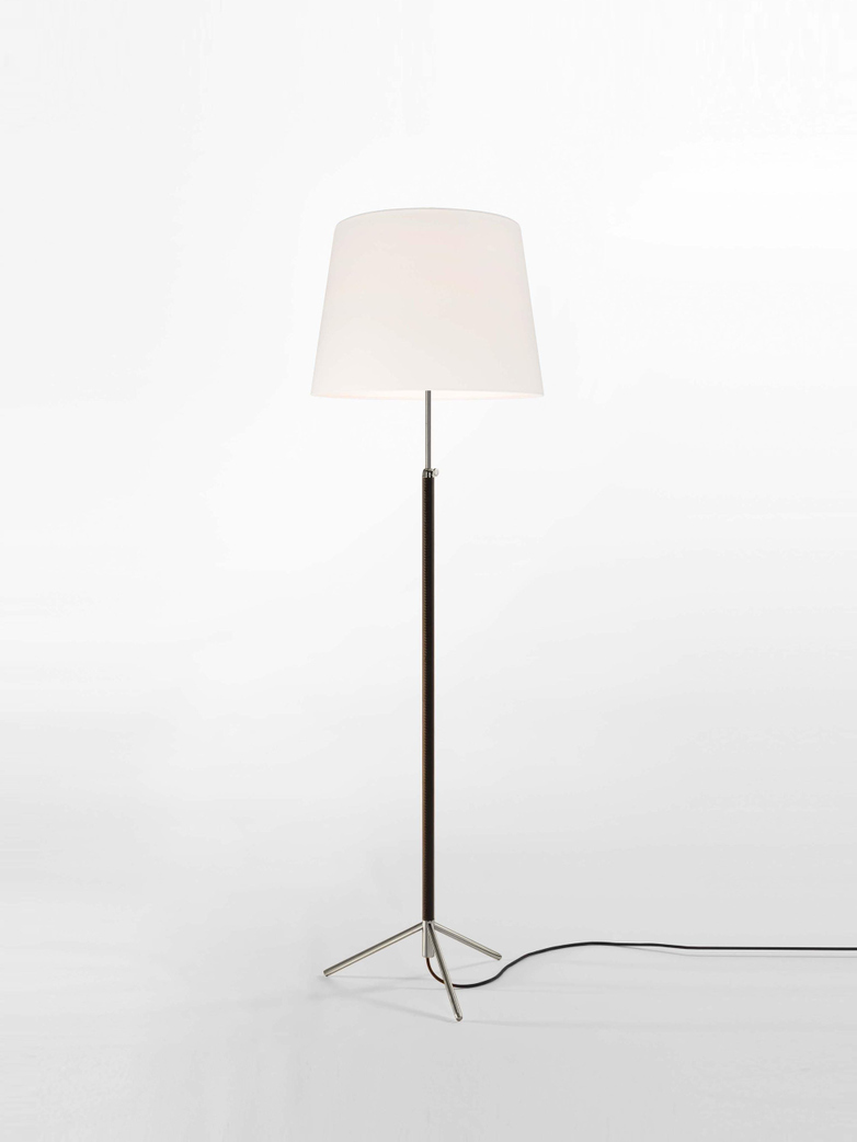 Pie De Salón G1 Floor Lamp - Chrome/White Linen