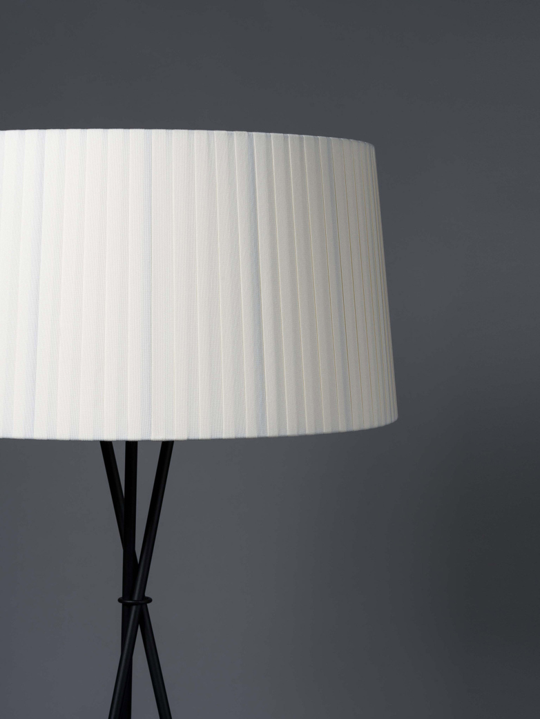 Trípode G5 Floor Lamp - Natural Ribbon