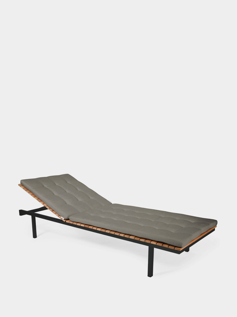 Häringe Sun Lounger - Black Frame/Nature Grey