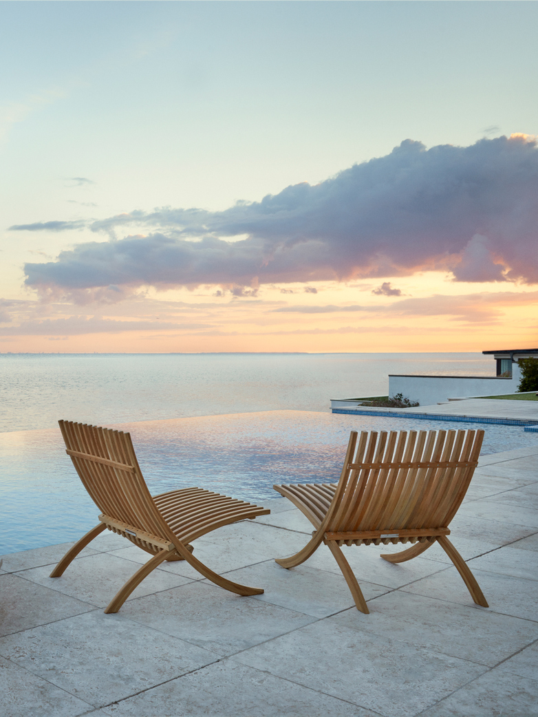 Nozib Lounger