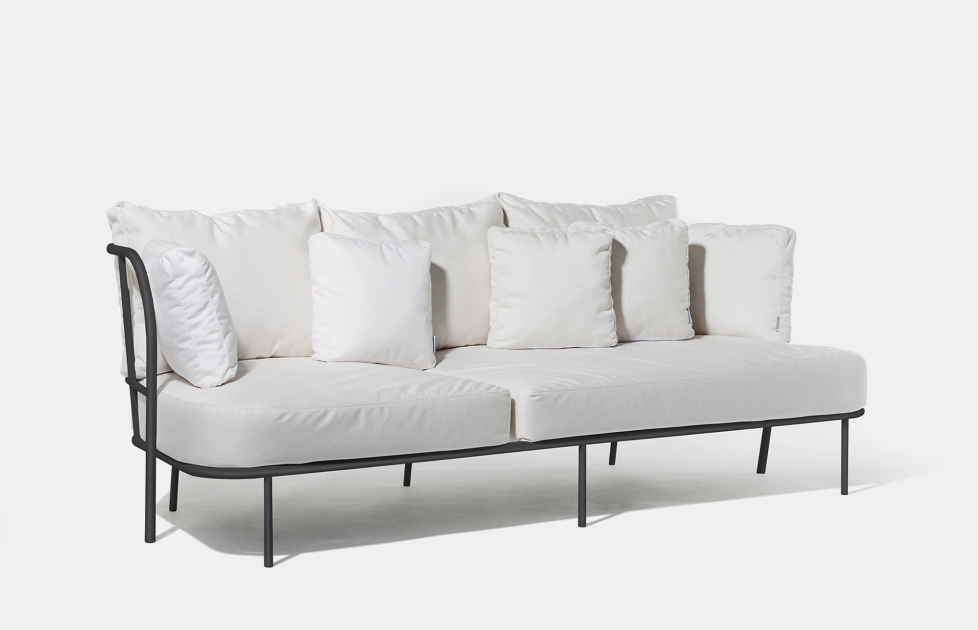 36873 80b8cb0959 37015 5a67748e2f Salto Sofa Zoom Portrait