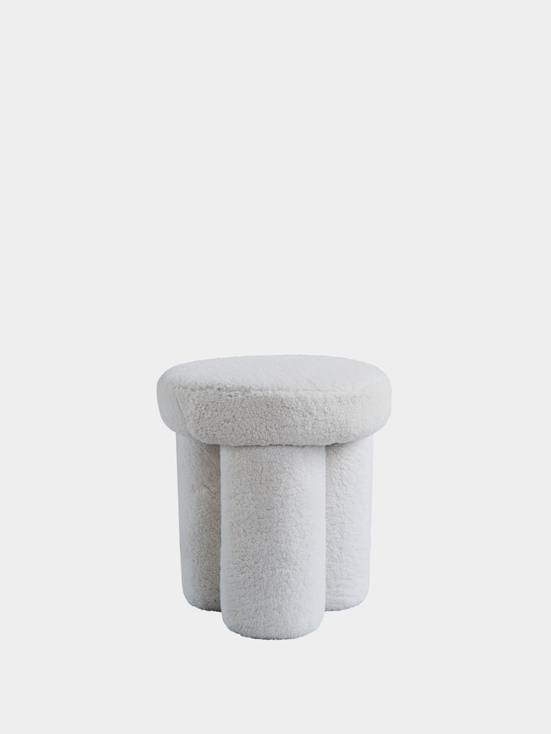 Big Foot Stool – Sheep Skin